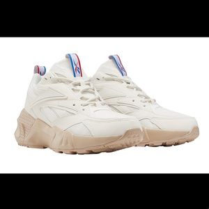 Reebok Sneakers